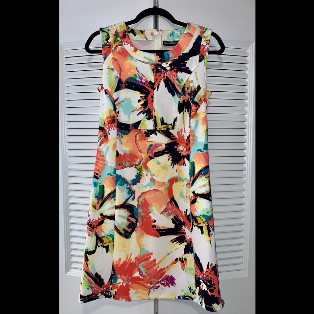NWOT Nina Leonard size Medium floral colorful dress